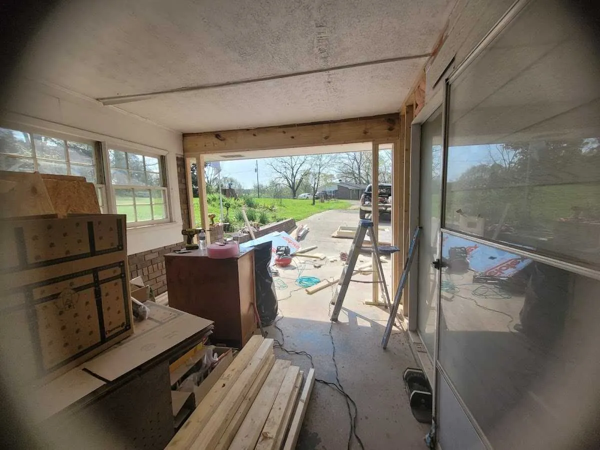 Air movers and dehumidifier for Drying & Dehumidification in Union Gap