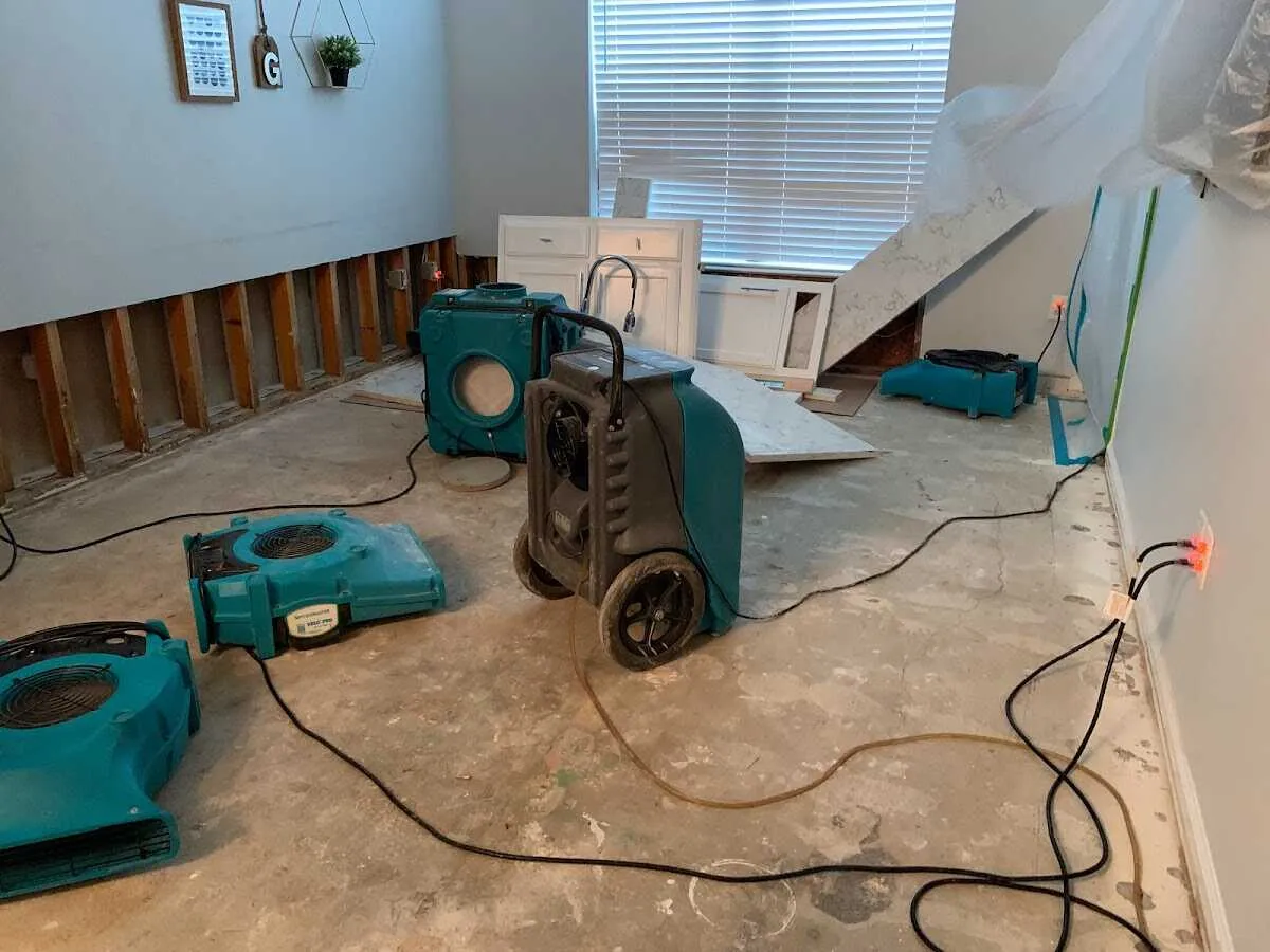 Dehumidifier in flood-cut room for Water Damage Restoration in Union Gap